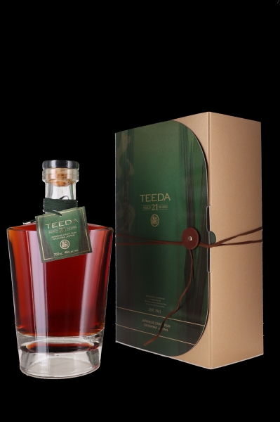 Image sur Teeda 21 Years Japanese Aged Rum 48° 0.7L