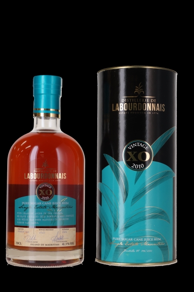 Image sur Labourdonnais XO Vintage 2010 41.3° 0.7L