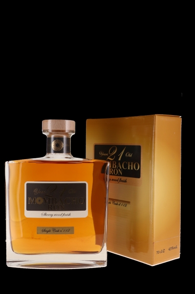 Image sur Mombacho 21 Years Sherry Wood Finish 43° 0.7L