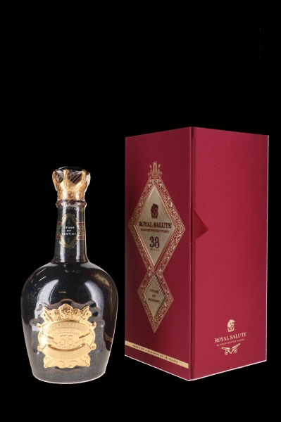 Image sur Chivas Regal Royal Salute 38 Years Stone of Destiny 40° 0.5L